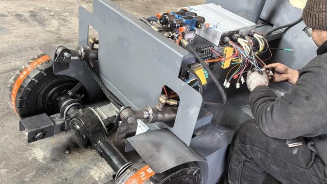 DLI AutoLogix pallet stacker and forklift equipment storage