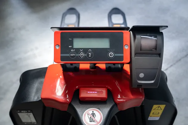 Pallet Truck Side View