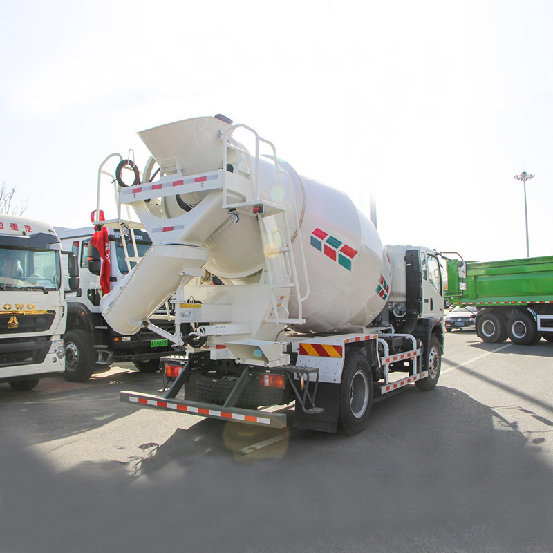 HOWO 4X2 Six-Wheel Concrete Mixer Truck with 6 Cube Mixing Drum 6-Cube Cement Mixer Truck for Sale