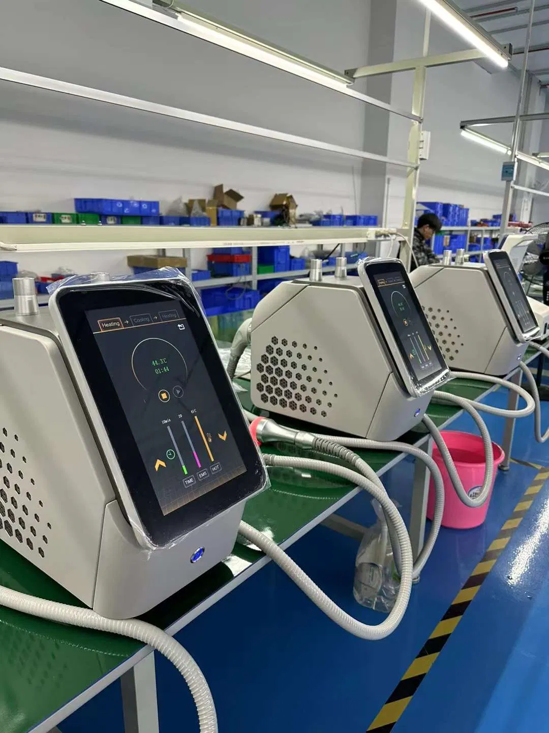 4 Manipular Cabeçotes de Congelamento de Celulite Fria e Quente 360 Máquina de Criolipólise Cryoskin 4.0 Máquina de T Shock para Criotonificação e Crioterapia Facial
