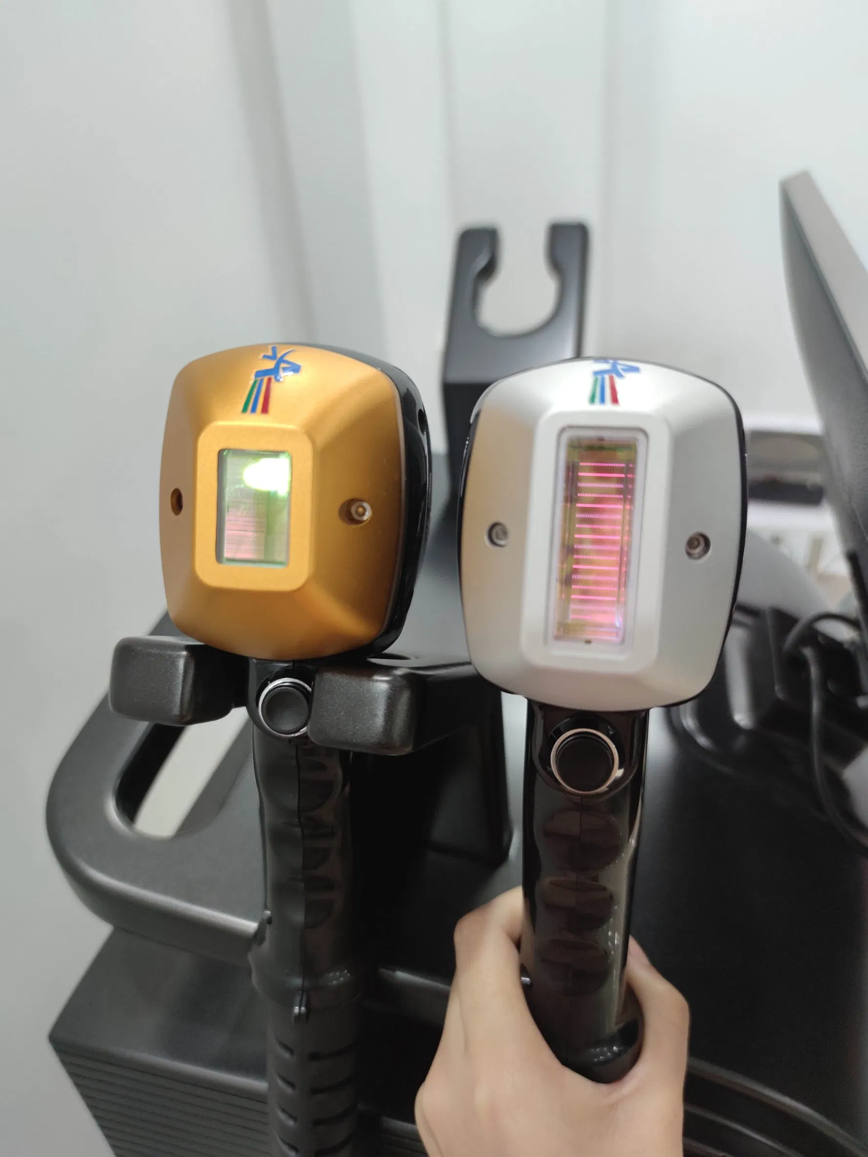 808nm Equipamento de Salão de Beleza Médico para Remoção de Pelo a Laser Diode