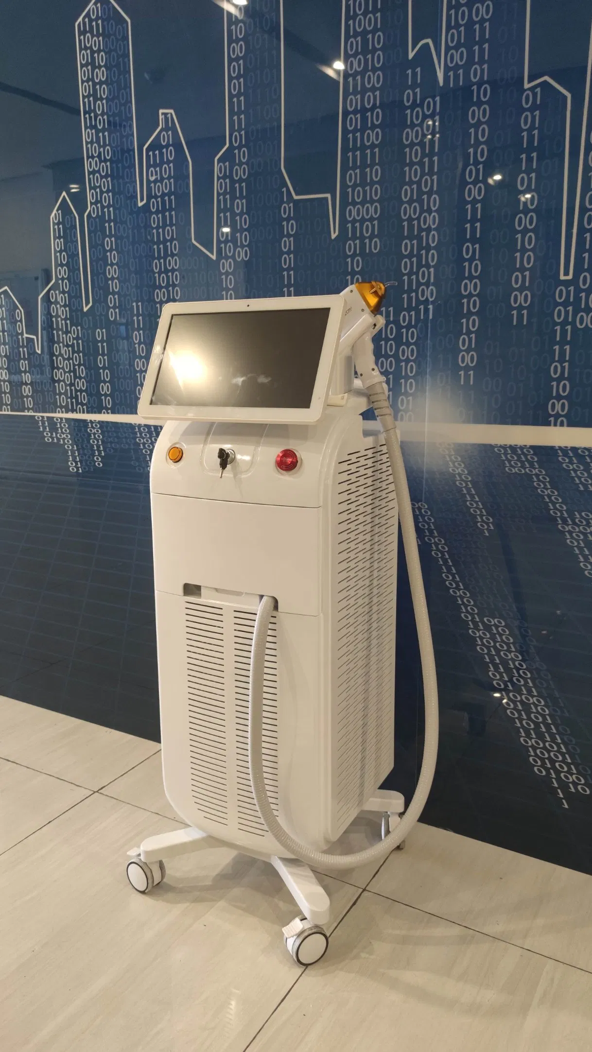 808nm Equipamento de Salão de Beleza Médico para Remoção de Pelo a Laser Diode