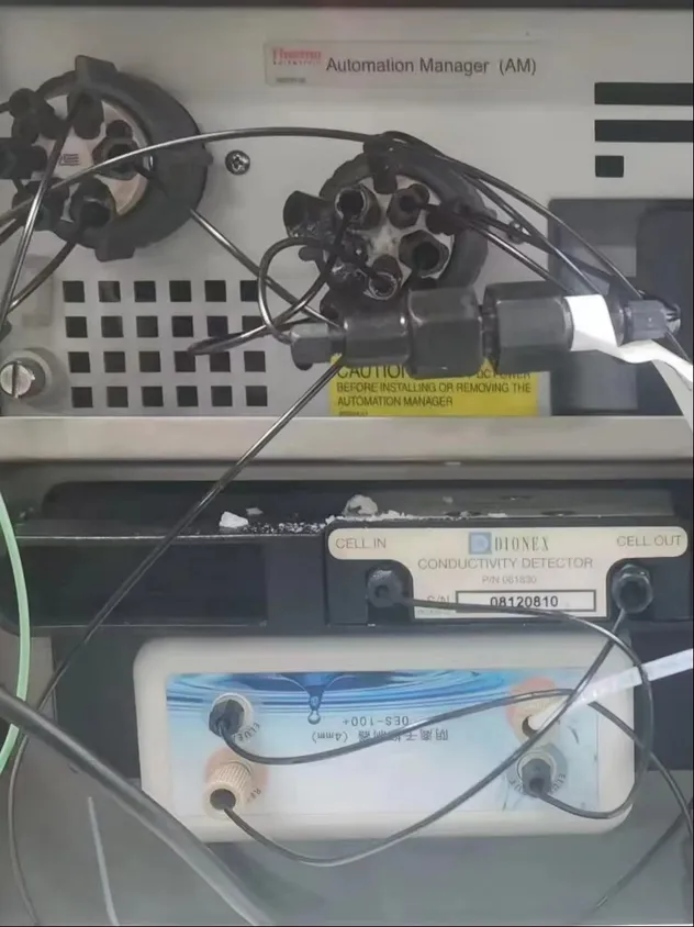Equipamento de Cromatografia Iônica para Análise de Anions e Cátions em Água Potável