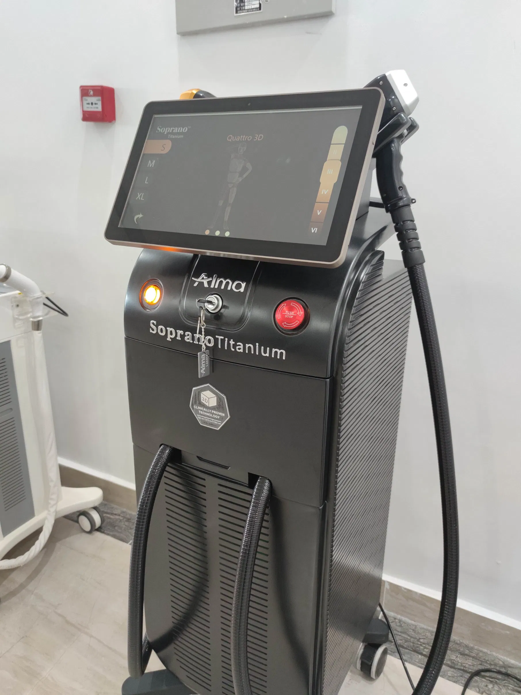 808nm Equipamento de Salão de Beleza Médico para Remoção de Pelo a Laser Diode