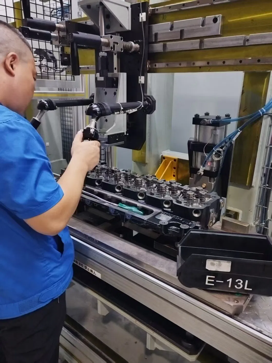 Cylinder Head Top View