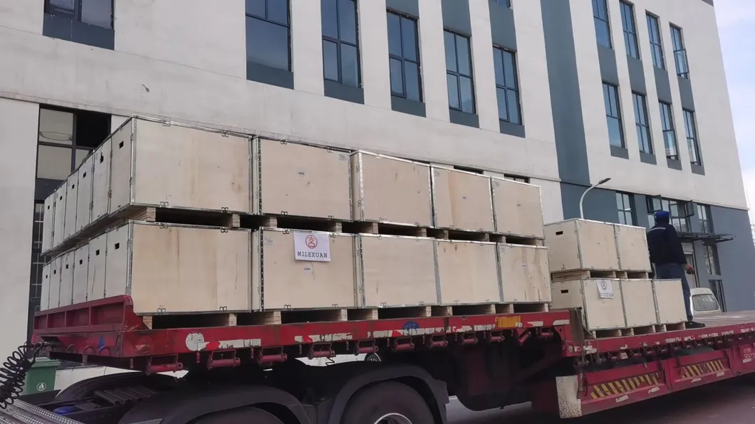 Cylinder Head Detail 6