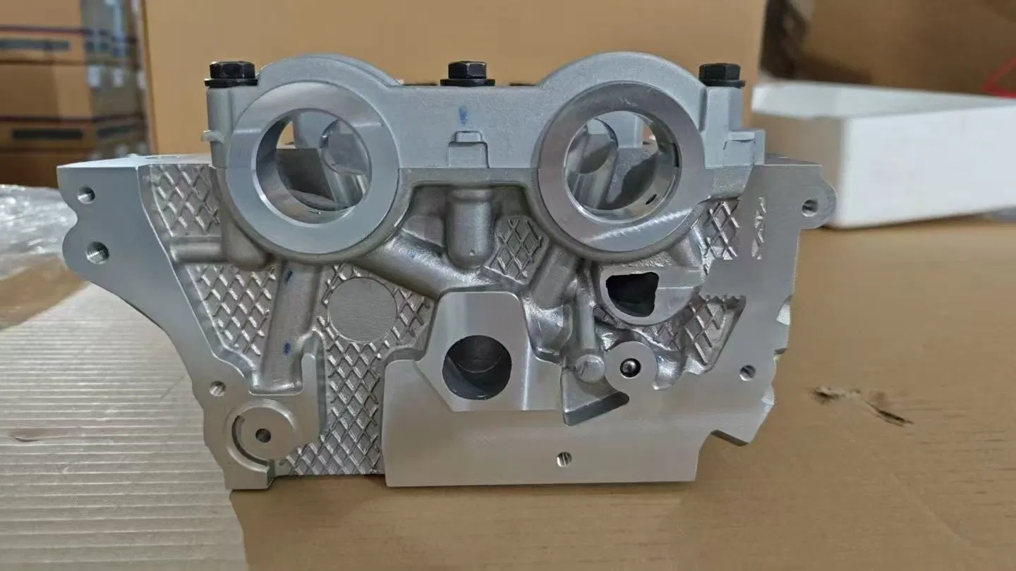 Diesel Engine Cylinder Head for Toyota Corolla 1zz 2zz-Fe 11101-22071