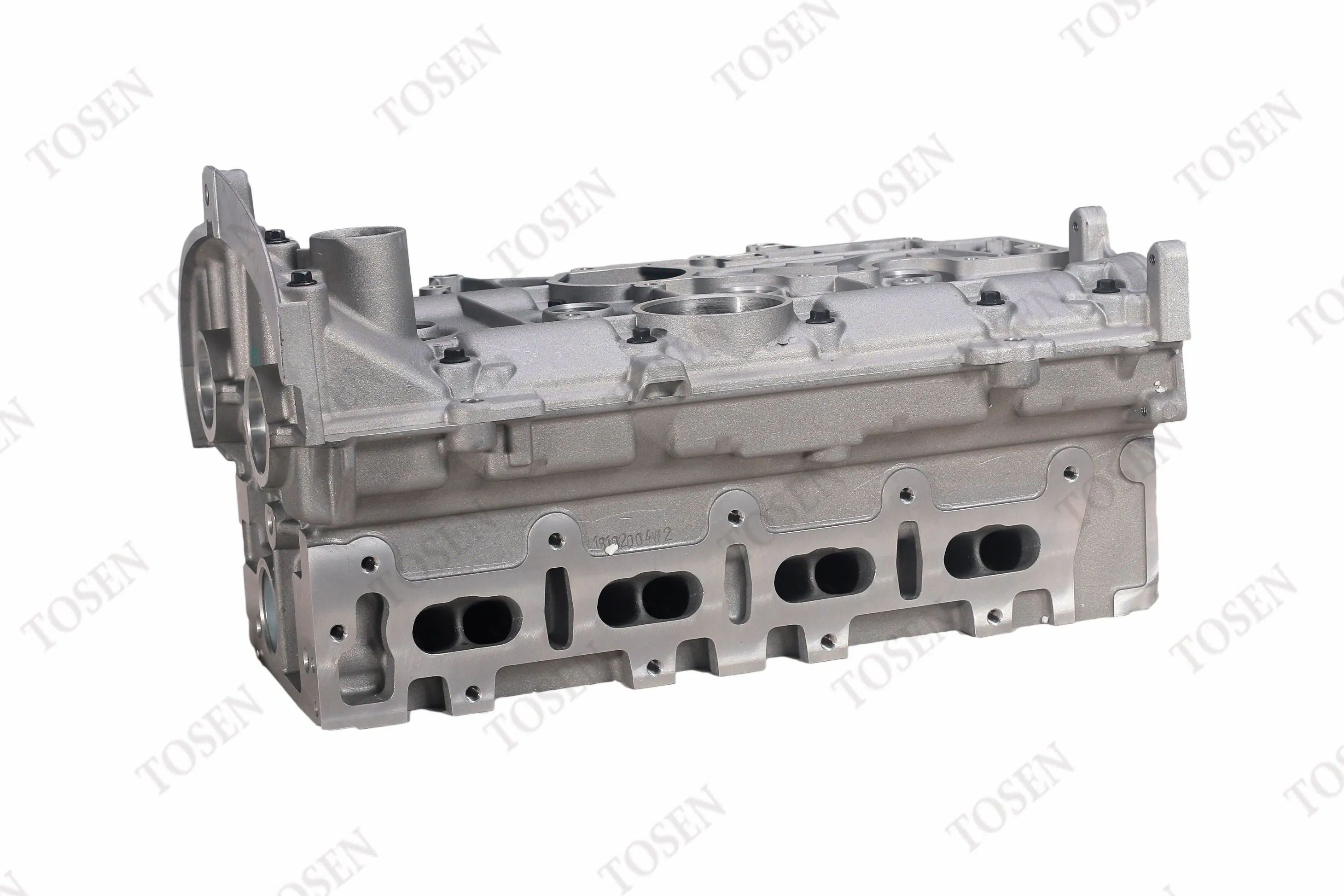 Car Engine Auto Spare Parts K4m/K7m Cylinder Head for Renault Symbol Dacia L90 Logan Nissan Np200 7701471364