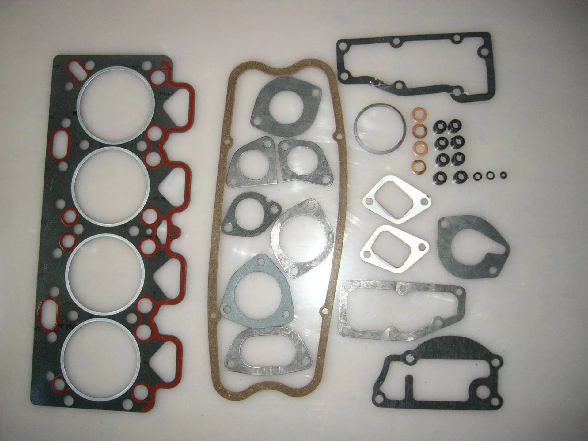 Auto Car Spare Tractor Engine Part Cylinder Gasket for Perkins Mf375