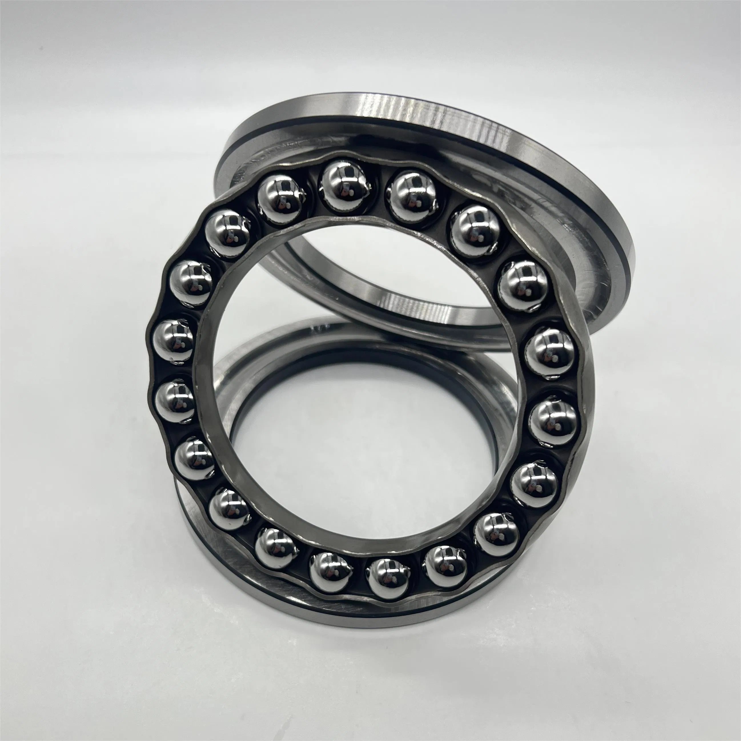 SKF NSK Koyo INA NTN Bearing/Taper Roller Bearing/Roller Bearing/Rolling Bearing for Auto Parts Car Accessories Engine Parts Auto Spare Part Water Pump Valve