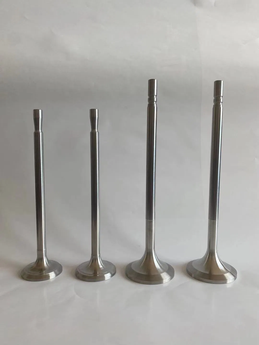 Truck Engine Valve Om401 Auto Spare Part Engine Valve for Benz