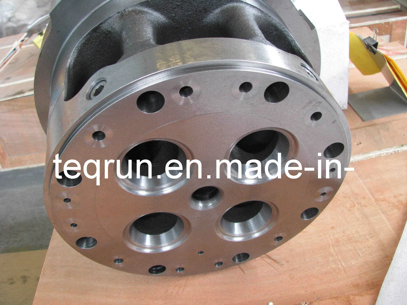 Cylinder Head Emd645 / Cylinder Head 40021330