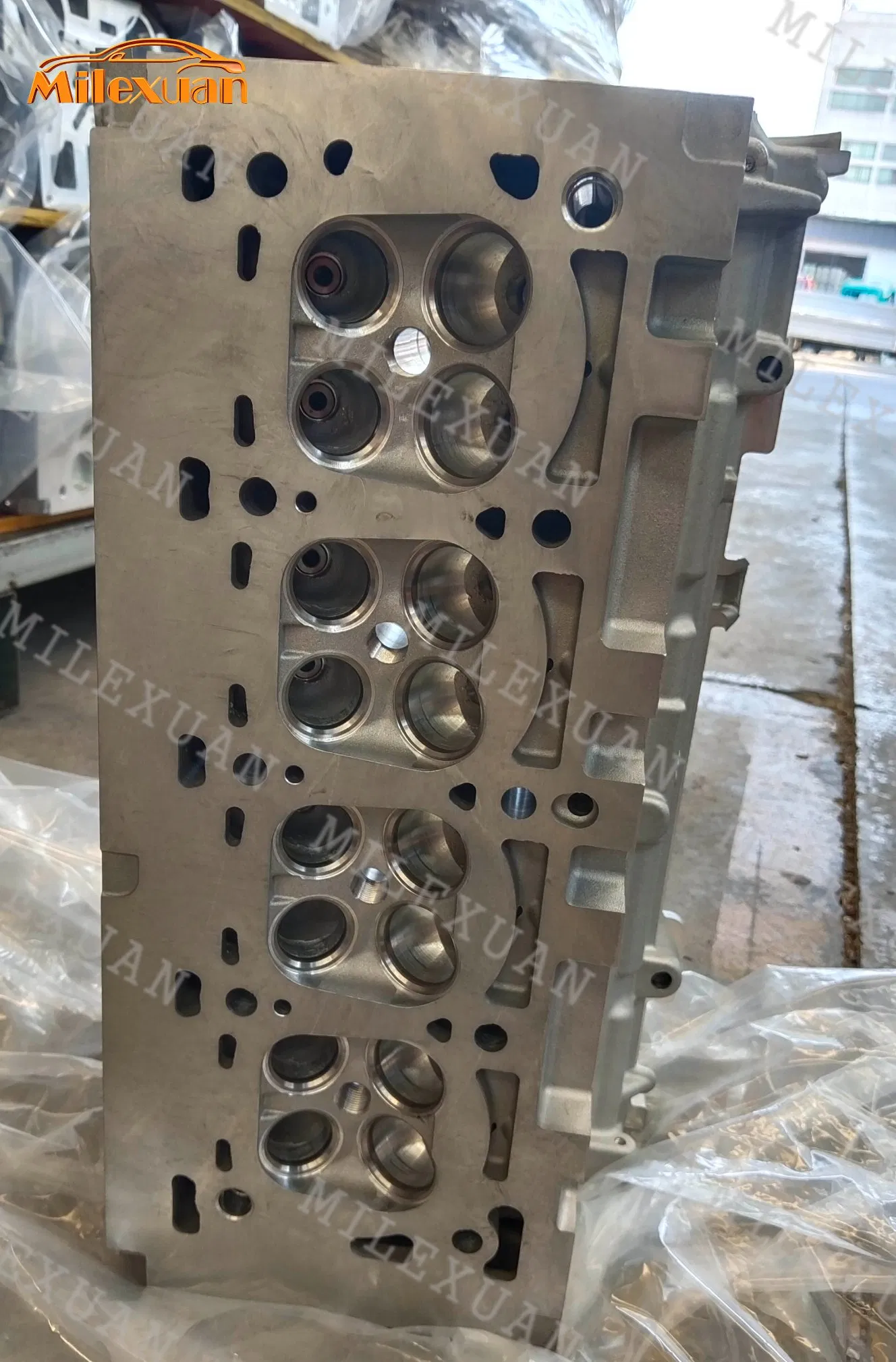 Xc New 1.6L 16V K4m Aluminum Cylinder Head Assembly 7701473353 7701471364 for Renault Laguna Clio Megane Scenic Kangoo