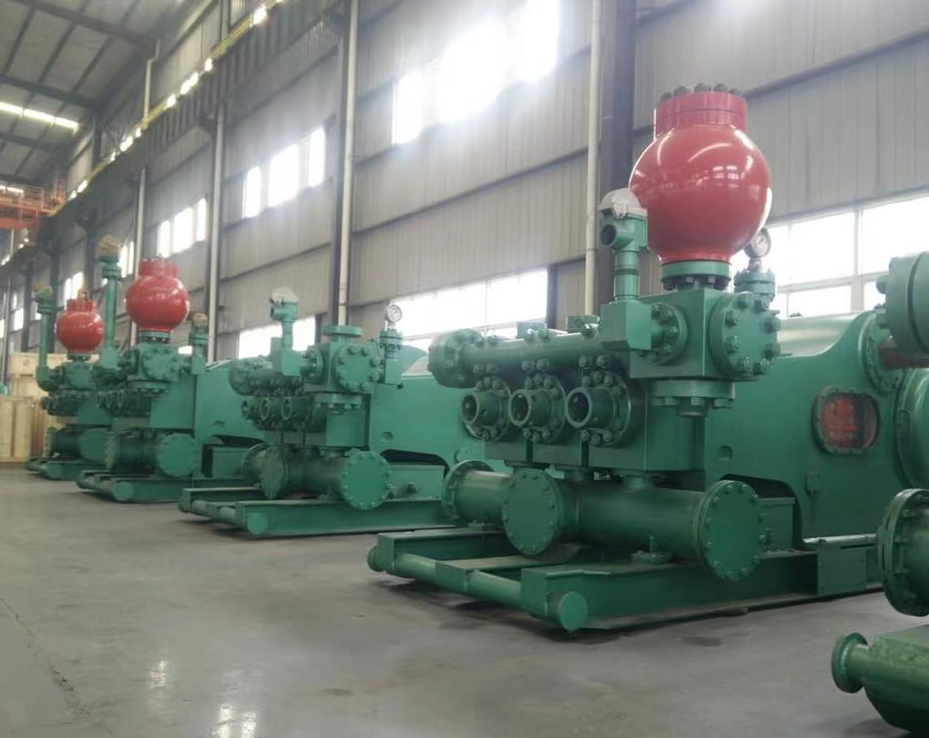 Drilling Rig Machine Oil Drilling Mud Pump of Type F1600