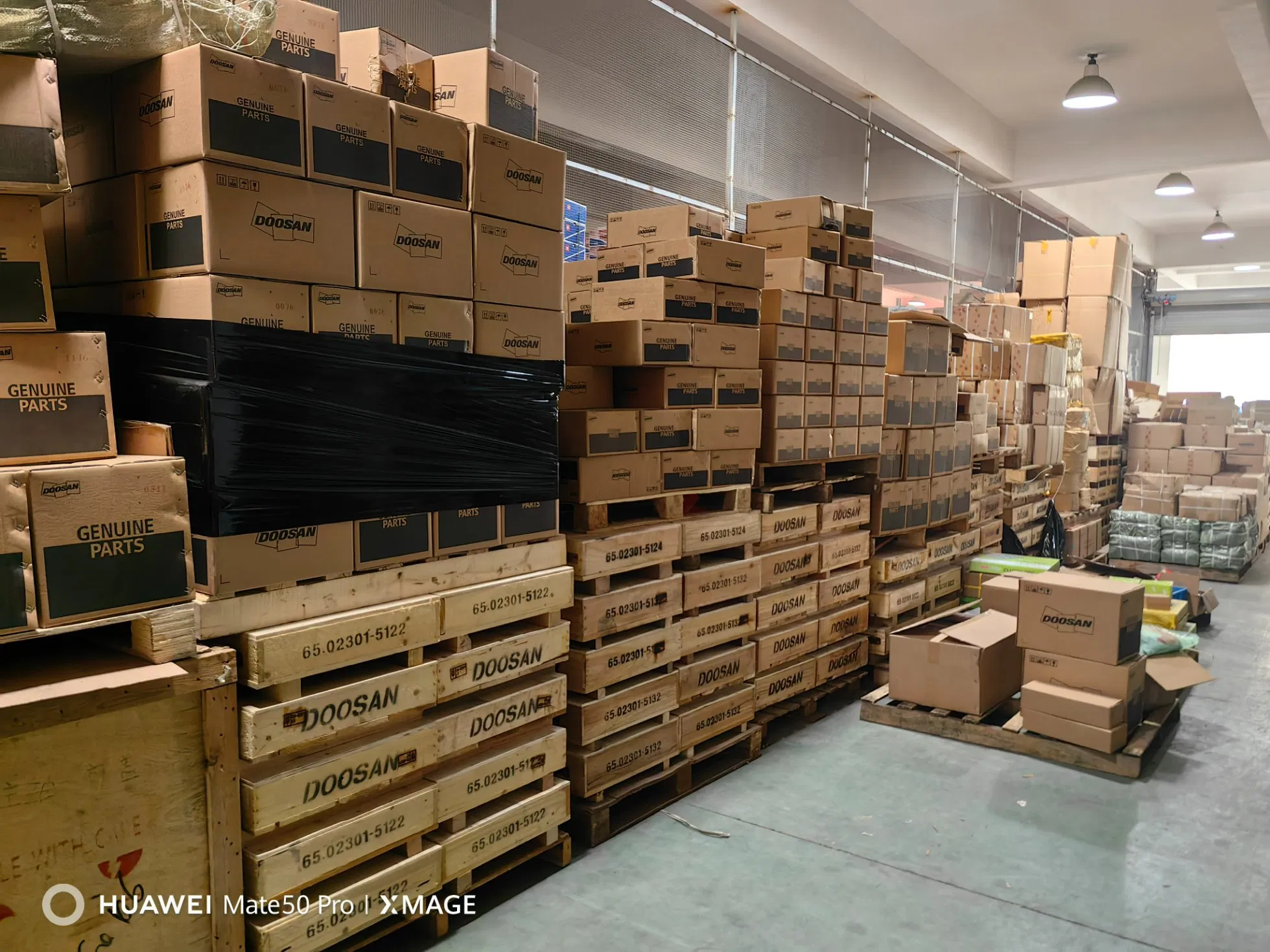 Exhaust Manifold 65.08101-0527 for Doosan Engine