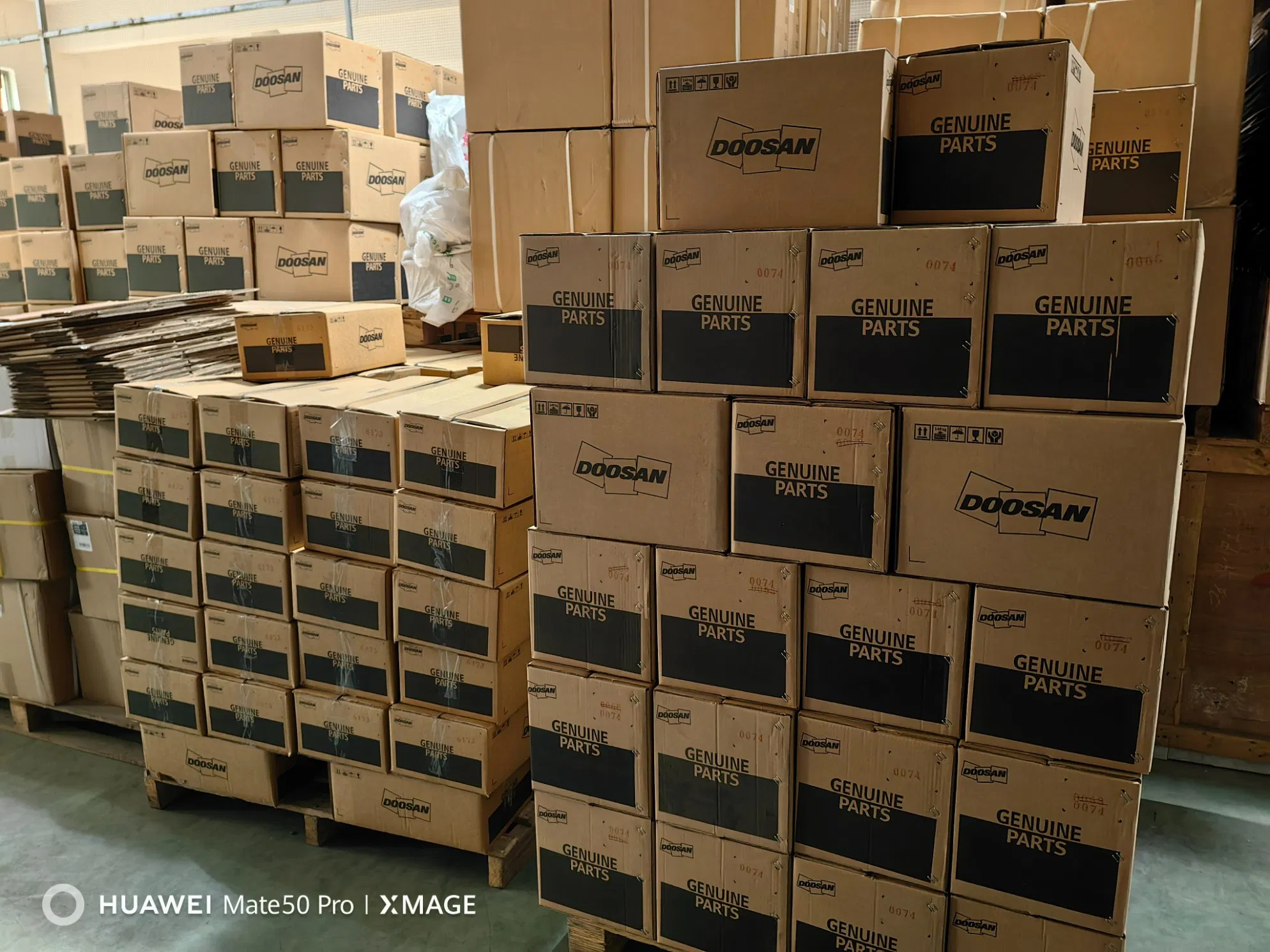 Exhaust Manifold 65.08101-0527 for Doosan Engine