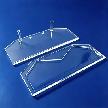 Quartz microchannel flow cell made of fused silica