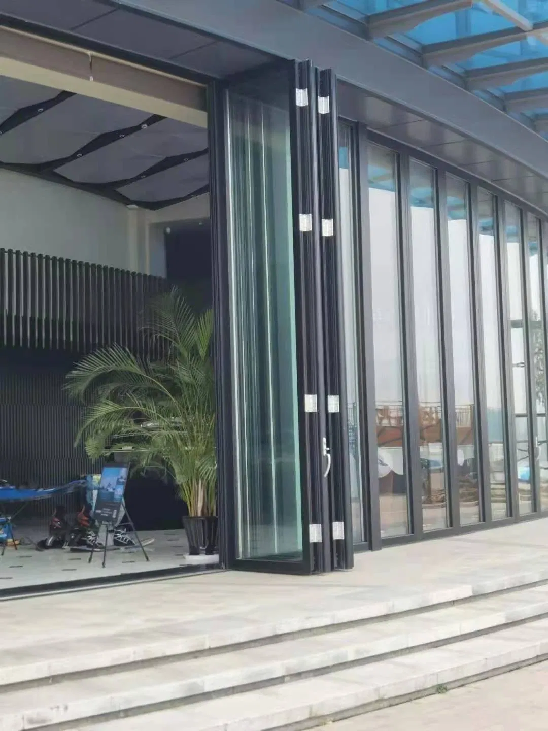 Factory Customization Exterior Bi Folding Door Patio Aluminum Folding Glass Door