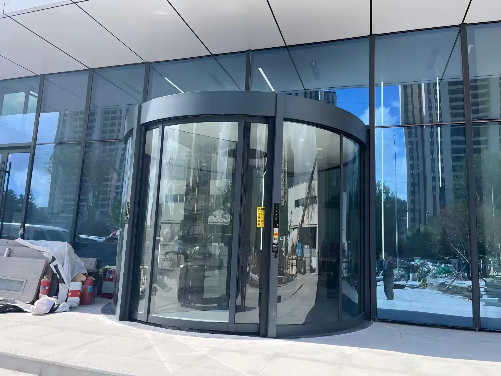 Two-Wing Electric Sensor Turnstile Automatic Revolving Glass Door for Hotel Shopping Mall Apartment