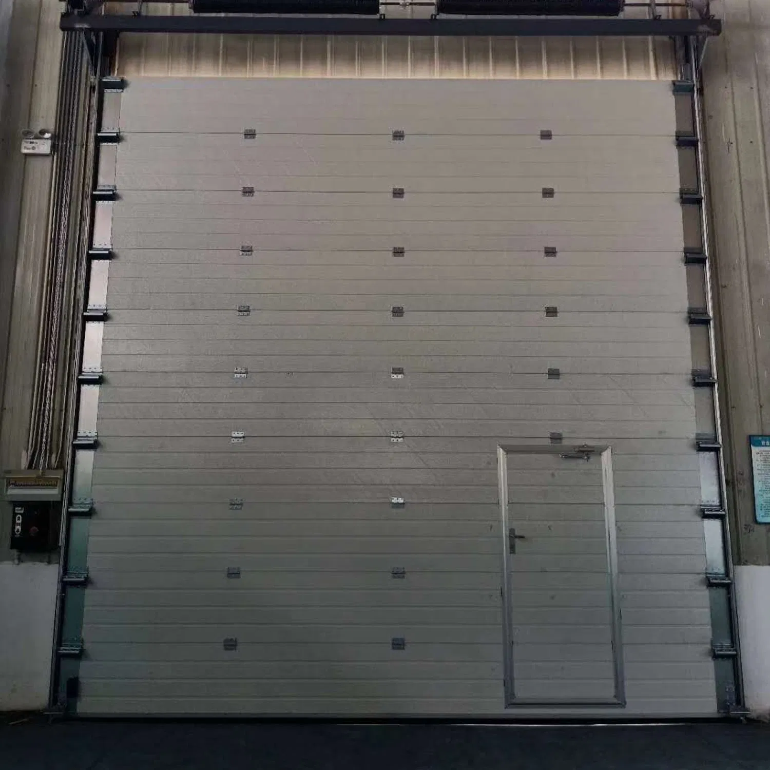 Industrial Sectional Cold Storage Automatic Door with Delay Timer and Motion Activation Sensor