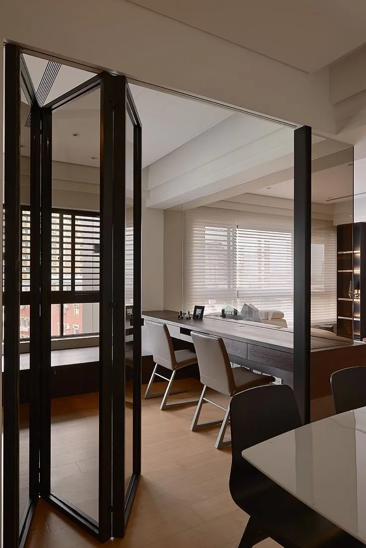 Aluminium Folding Door 2