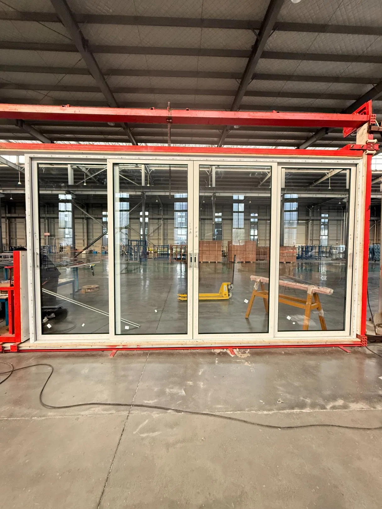 85 Series Thermal Break Aluminum Sliding Doors with Laminated Glass, Floor Spring &amp; EPDM Seal for Safety