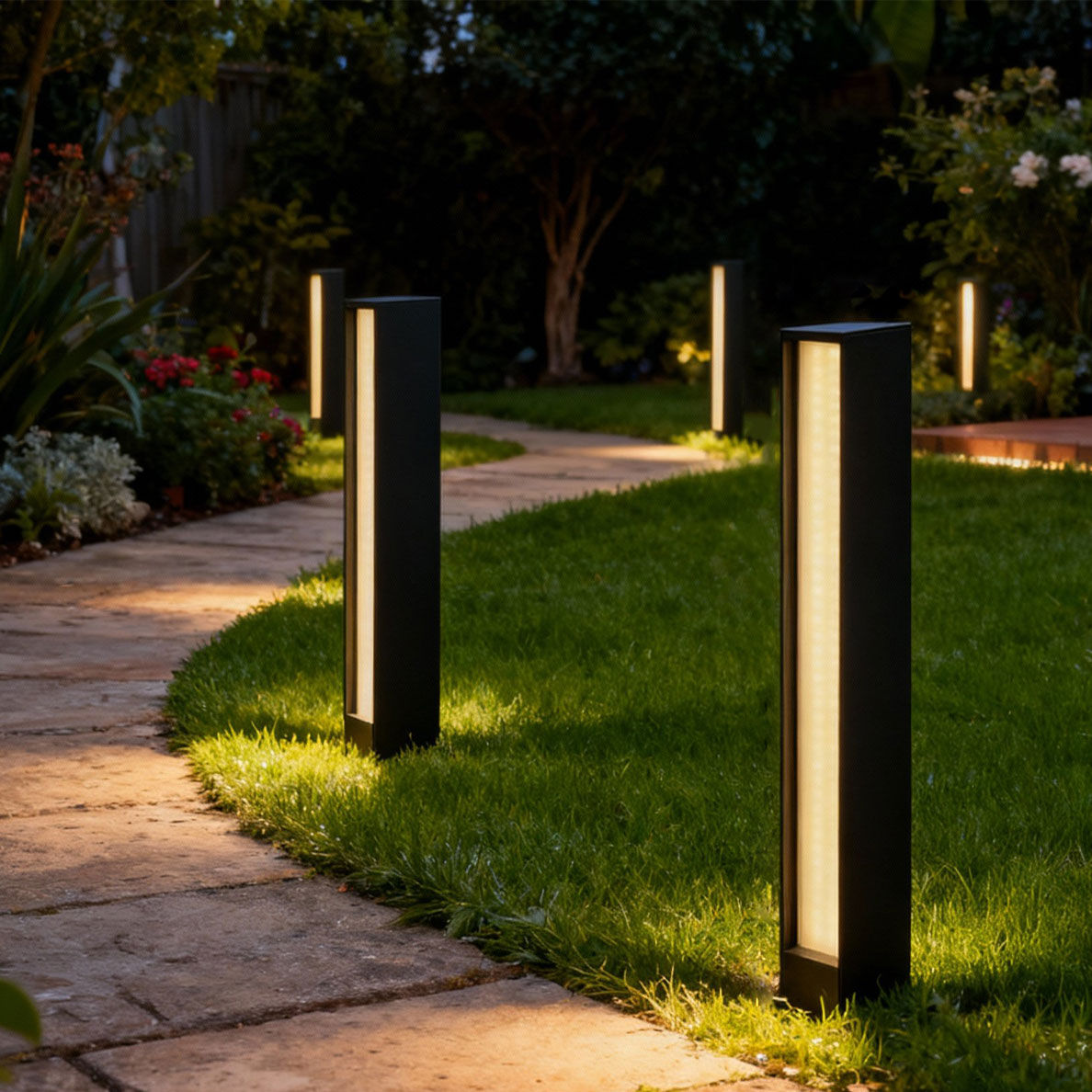 Aluminum Alloy Garden Bollard Lights for Pathway &amp; Residential Use IP66 Waterproof LED with Dimmable Feature IP66 Factory