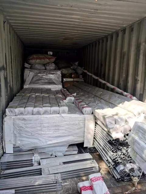 Packaged tray stacks