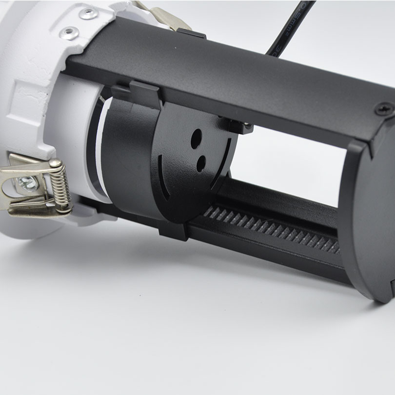 Residential Commercial Use Modern IP44 Adjustable Aluminum Spotlight