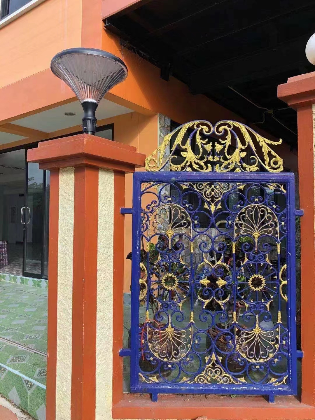 LED Lawn Light Outdoor Garden Stand Pole Pillar Lamp Waterproof Column Lawn Light Courtyard Pathway Post Bollards Light