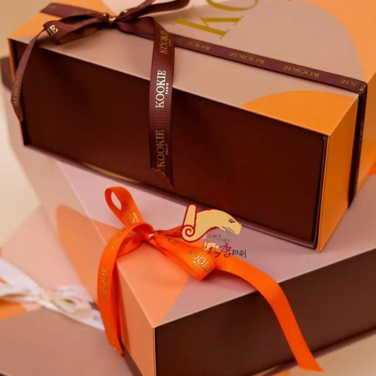 Wholesale Rigid Gift Boxes Jewelry Garments Magnetic Paper Packaging Offset Gold Foil Stylish Fashionable Gift Box Factory, Quotes