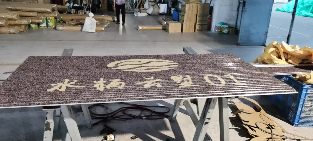 Alfombra de Piso Exterior de Alta Resistencia para Uso Versátil