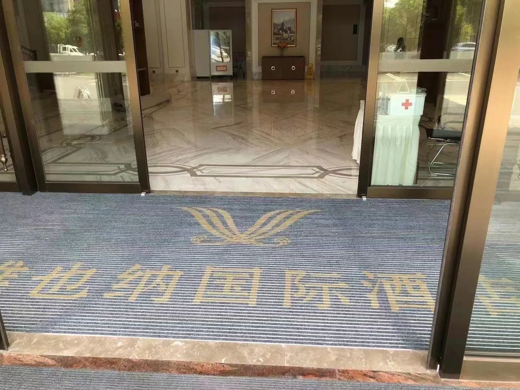 Alfombra de Piso Exterior de Alta Resistencia para Uso Versátil