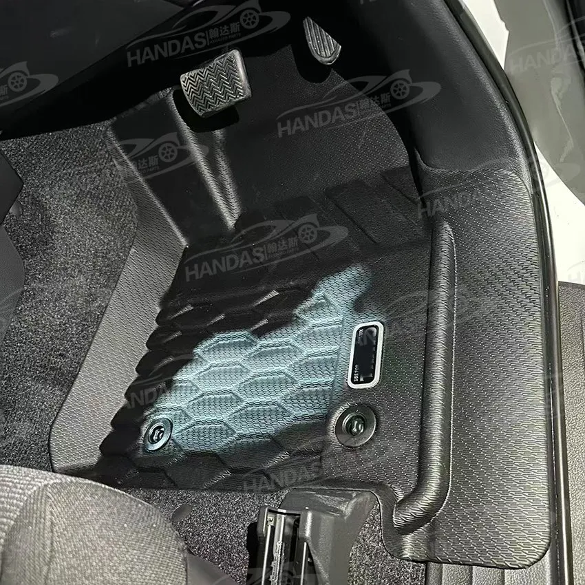 Precio de fábrica Accesorios interiores para automóviles 5D Alfombrillas duraderas TPE alfombrilla de suelo impermeable para Hilux Travo
