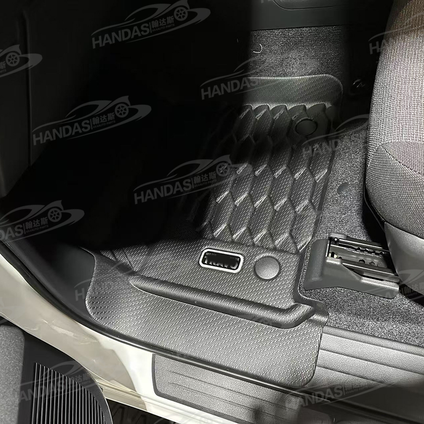 Precio de fábrica Accesorios interiores para automóviles 5D Alfombrillas duraderas TPE alfombrilla de suelo impermeable para Hilux Travo