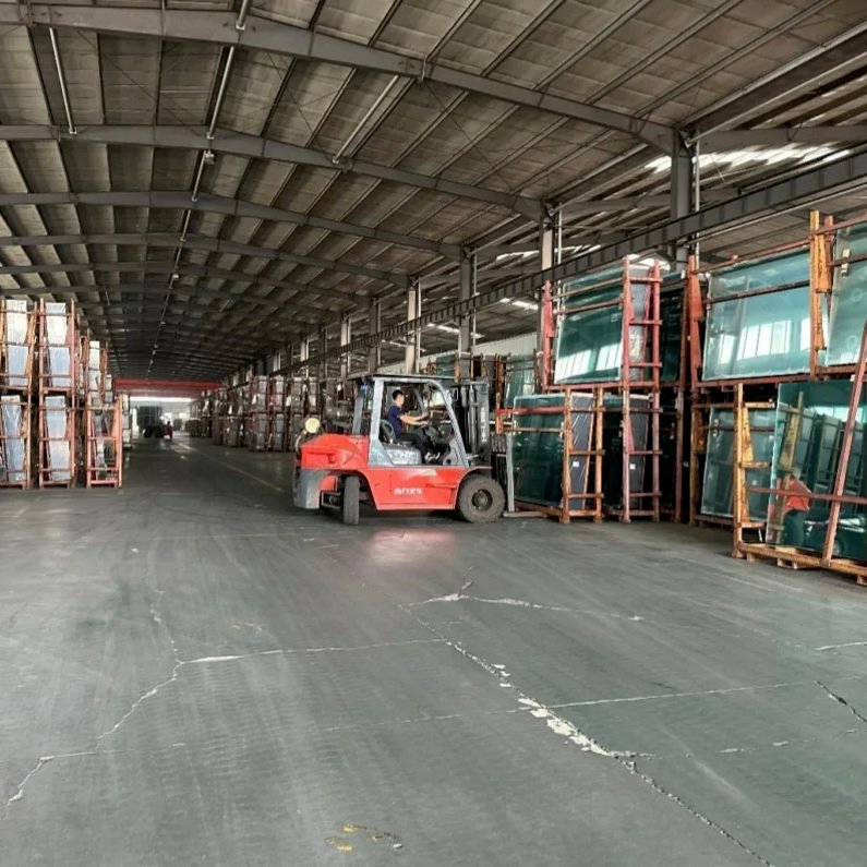 China Manufacturer PVB Sgp EVA Film Interlayer Glass Wall Window Unbreakable Bullet Resistant Curved Tempered Laminated Glass