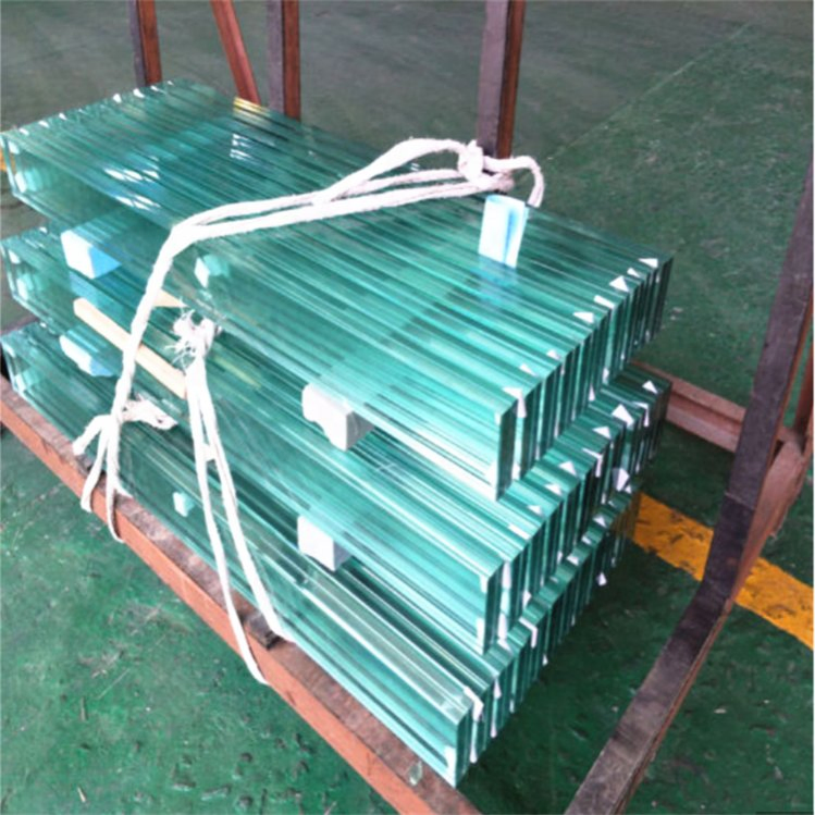 Cheap and Low Price 15mm Sgp 8mm 6.38 4+4 Clear Laminated Glass