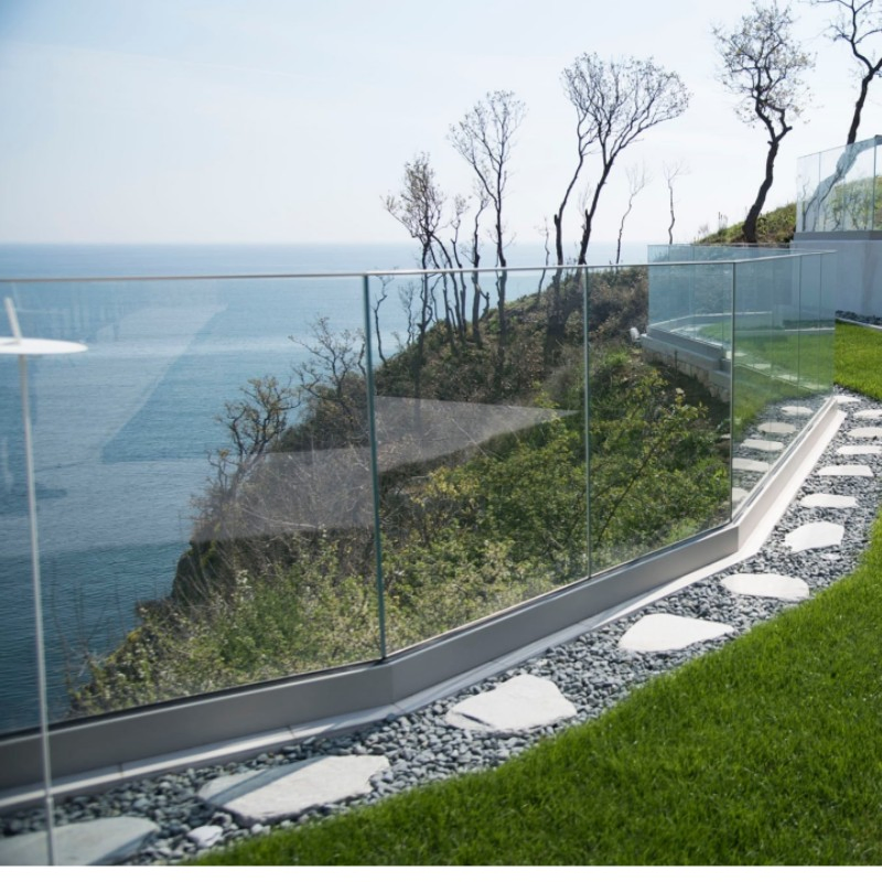 Frameless Aluminium U Channel Profile Balcony Railing 8mm 10mm Clear Tempered Glass