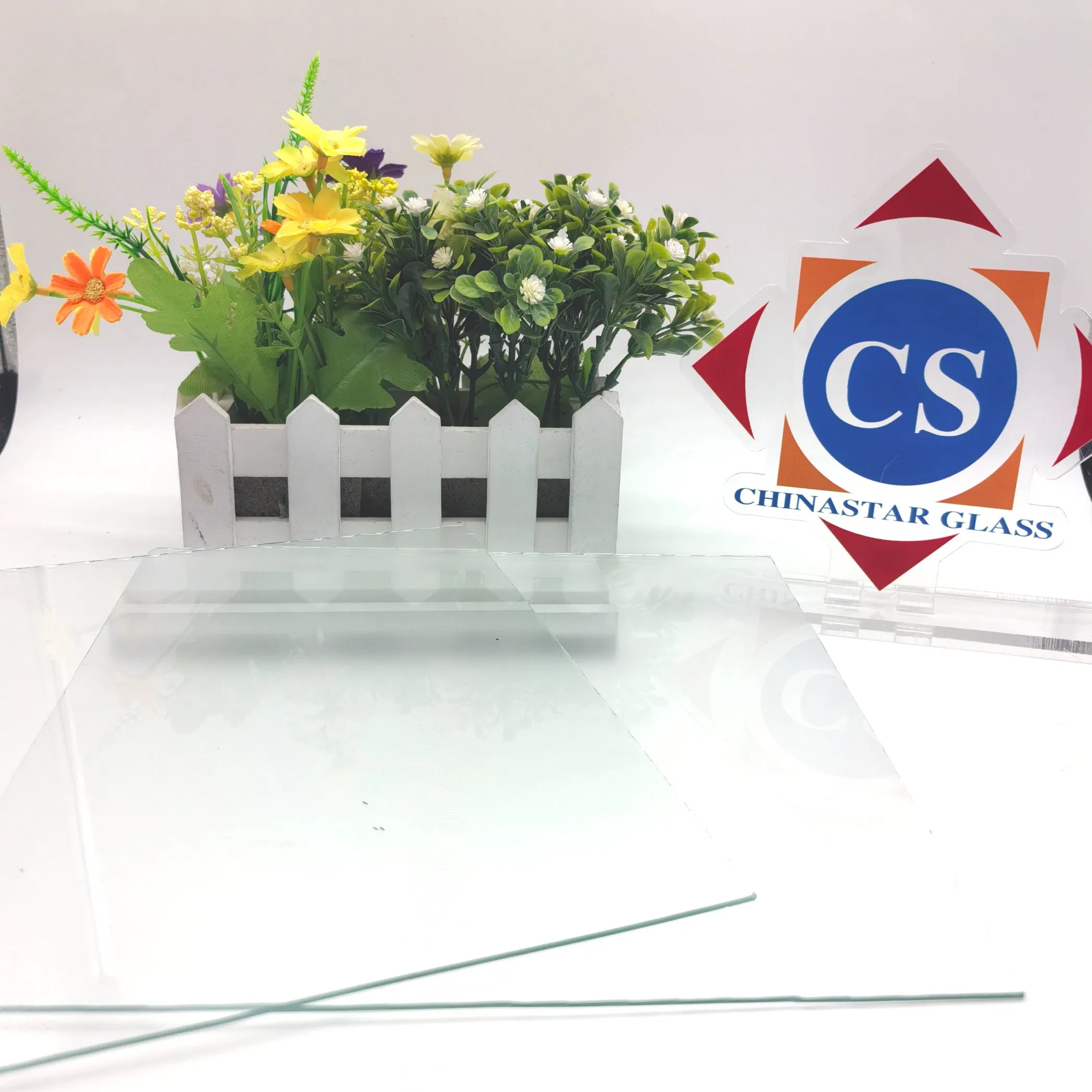 3/3.2mm to 15mm Clear/Ultra Clear/Bronze/Grey/Blue/Green Anti-Reflective Glass for Display Cabinet/Optical Instrument