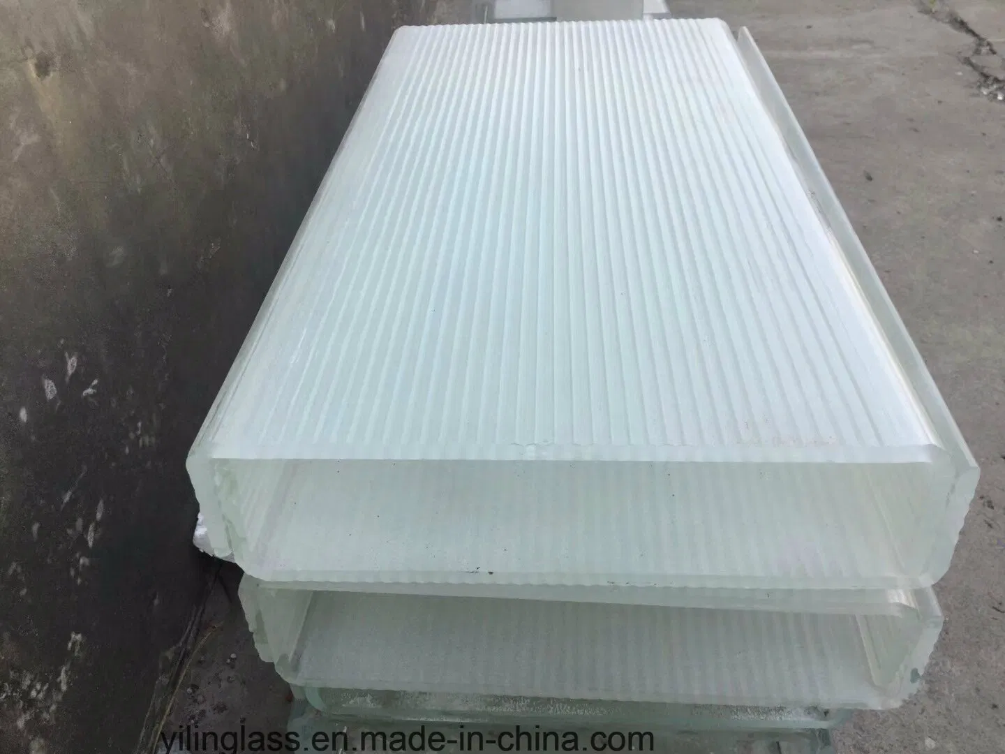 Low Iron Sandblasted U Channel Glass