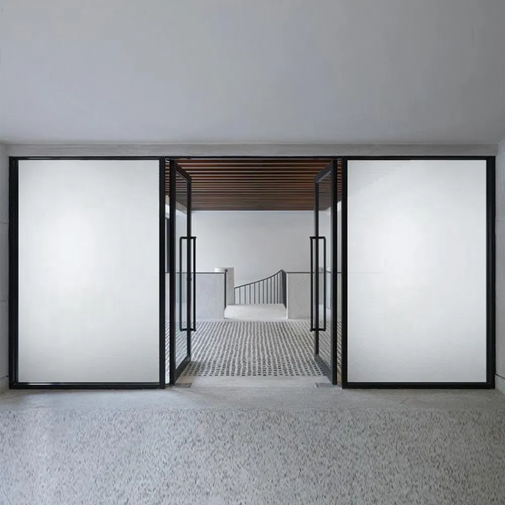 Rust-Resistant Switchable Smart Film Glass 4mm/10mm/19mm for Automotive/Industrial/Commercial Price