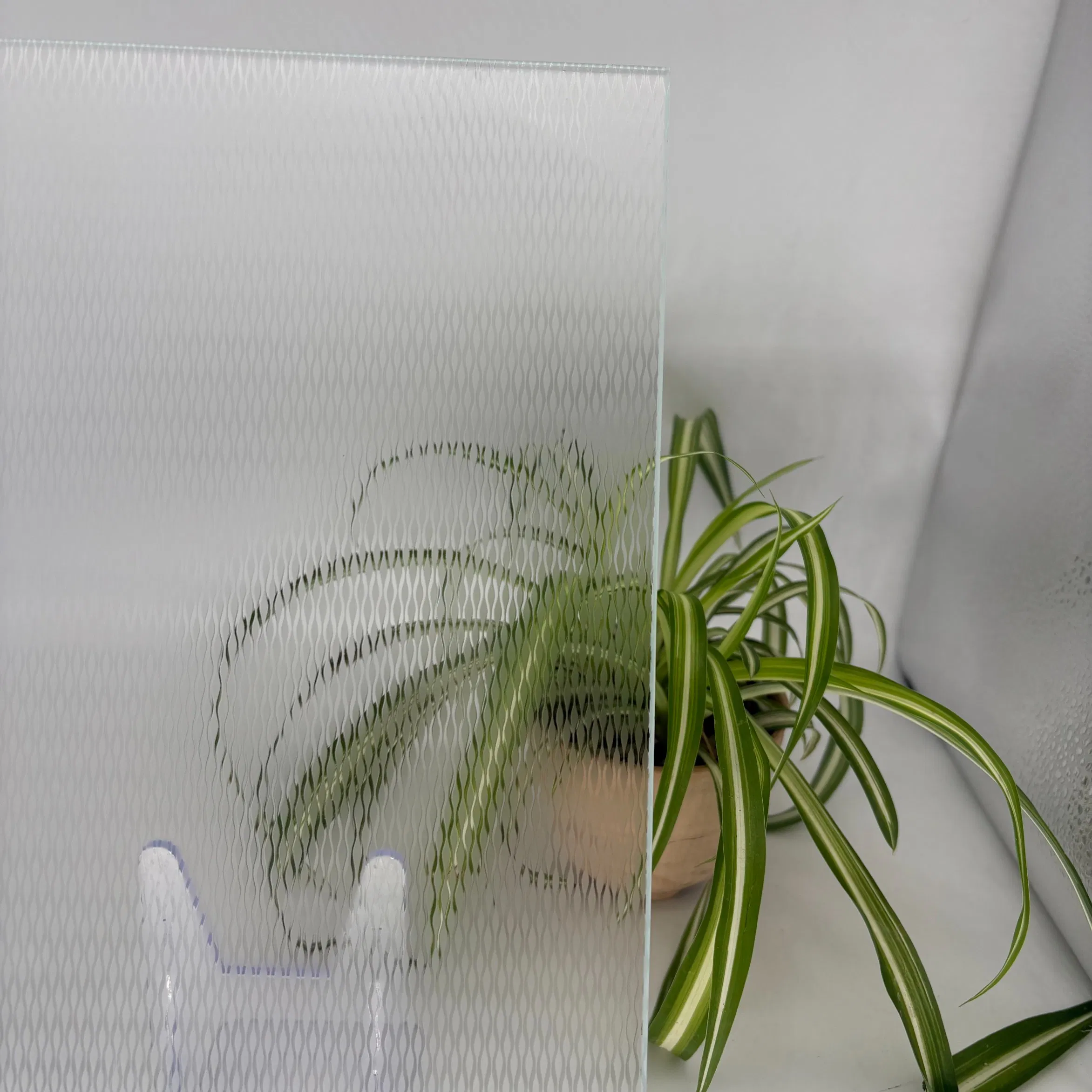 Premium Quality Glass with Unique Designs for Bathrooms Tempered Acid Etched Glass with Designs 3mm to 19 mm Max 2440*3660 Clear Grey Bronze Color