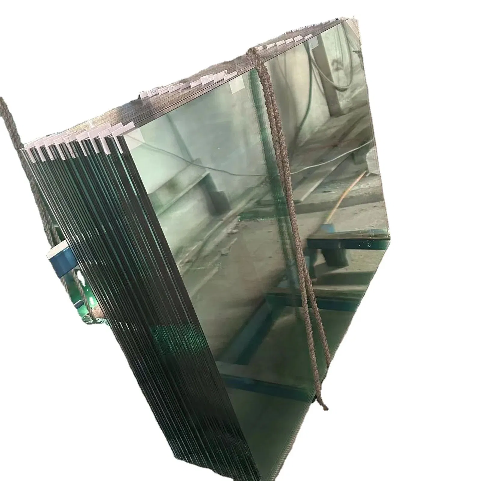 Reflective Glass Panels for Solar Control in High-Rise
