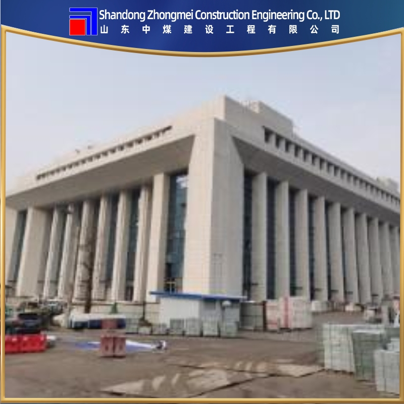 Energy Efficient Glass Curtain Wall with Smart Tinting and Solar Control Features