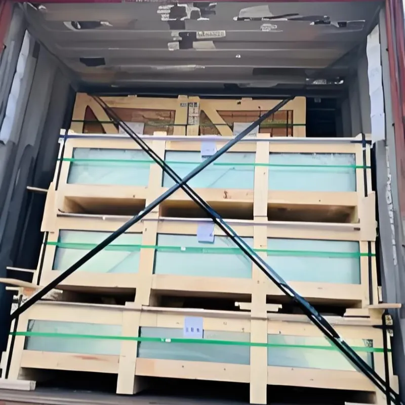 Wooden Crate Packing