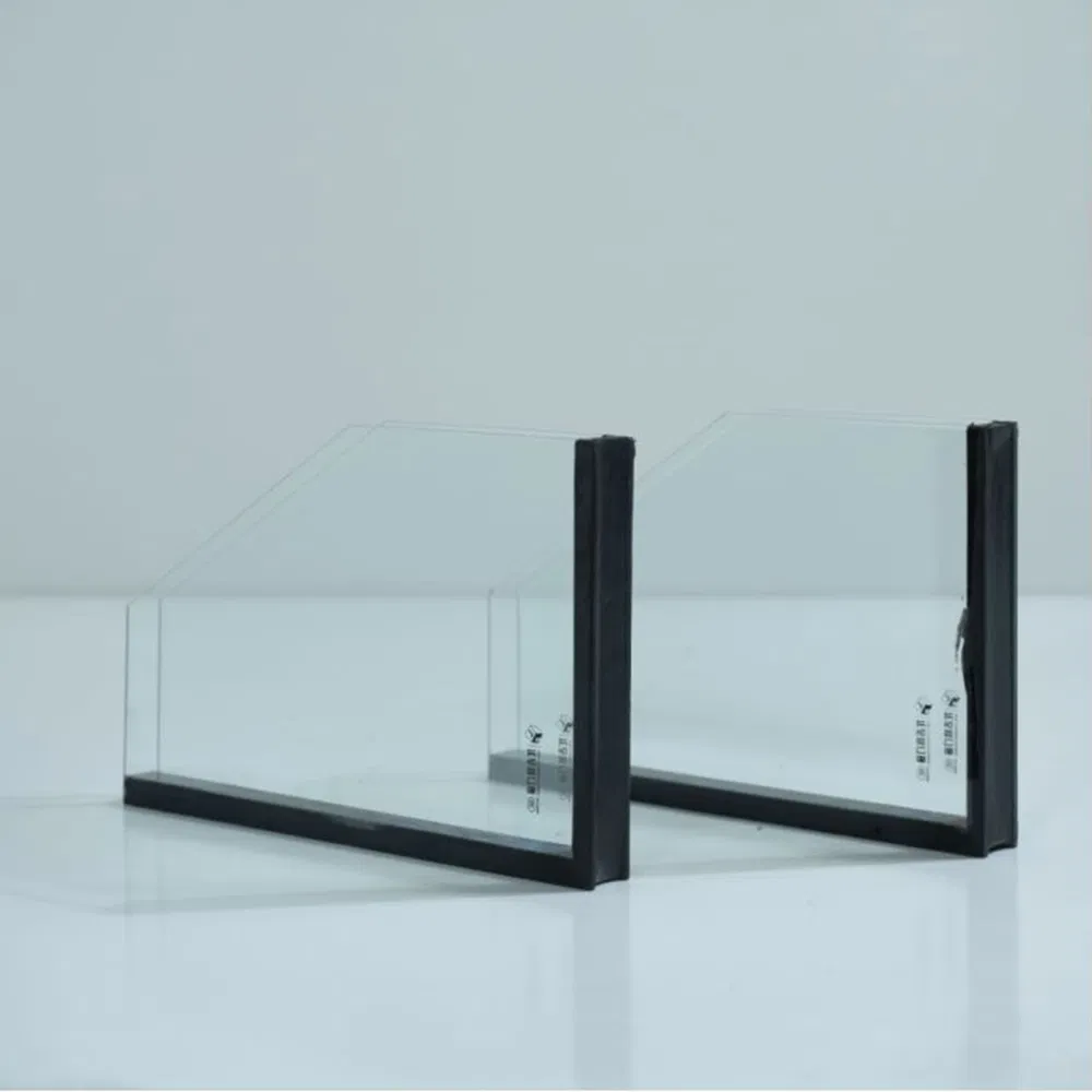 Insulated Glass with Reflective Coating for Solar Heat Control and UV Resistance