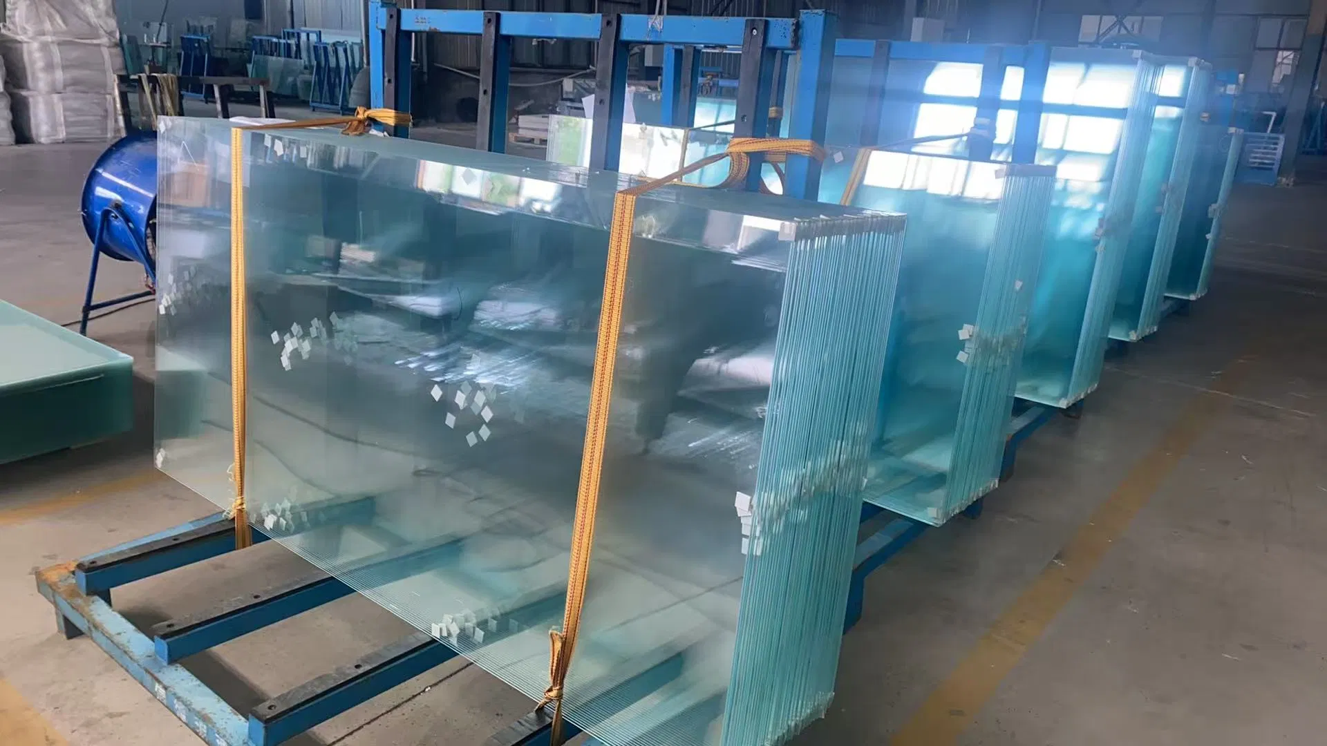 3mm-12mm Flat/Curved/Bent/Laminated/Tempered/Safety/Insulated Building Bulletproof Solar Toughened Glass for Window/Door/Furniture/Shower Room