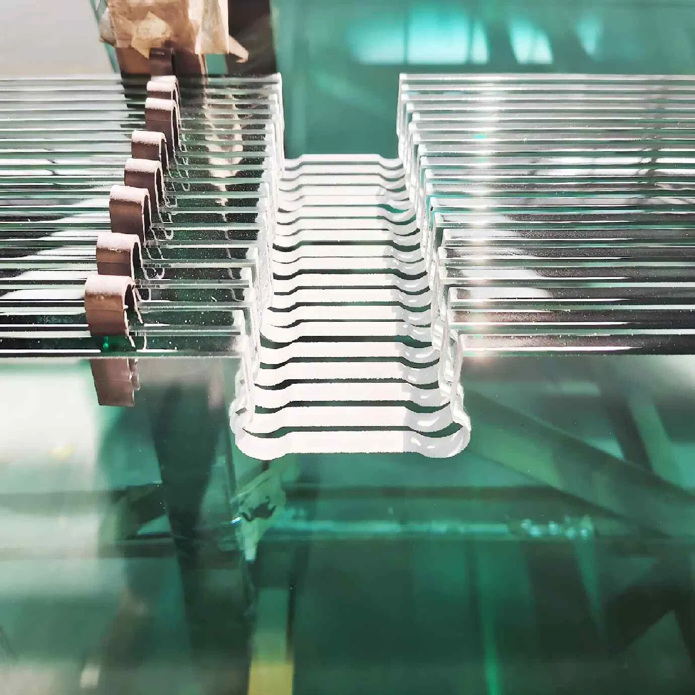 3mm-19mm Tempered Low-E Toughened Glass Manuafcturers China Glass Toughening Plant Clear or Coated Toughened Glass