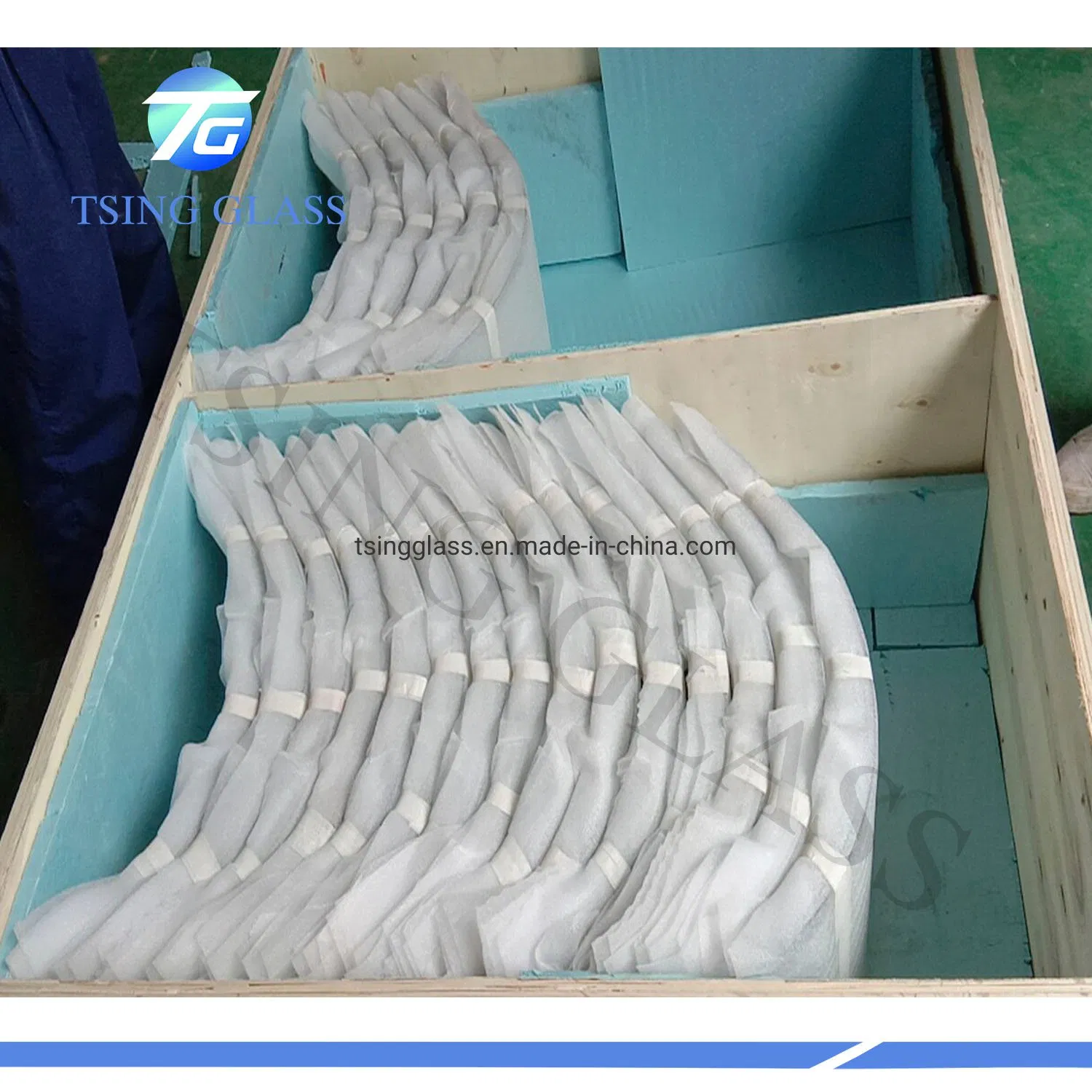 4mm 6mm Clear and Colored Curved Glass /Tempered Curved Glass for Showcase/ Display/Freezer/Icebox/Furnace etc