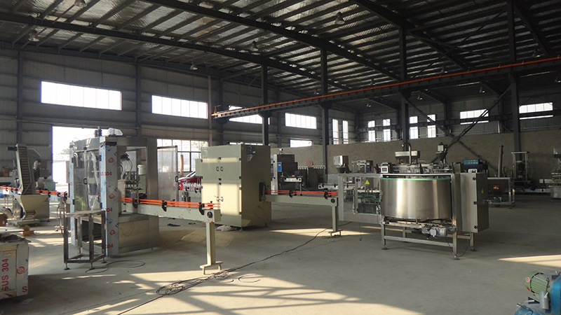 Automatic Caustic Alkali Flake Raw Materials Caustic Flake Piece Bottle Filling Capping Line